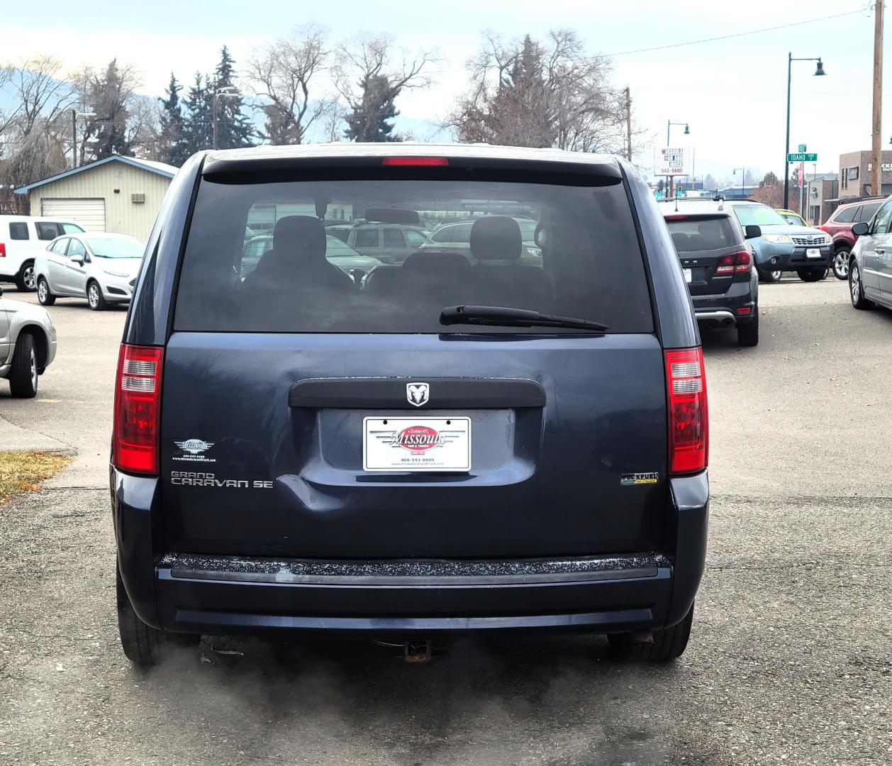 2008 Blue /Gray Dodge Caravan SE (2D8HN44H48R) with an 3.3L V6 engine, Automatic transmission, located at 450 N Russell, Missoula, MT, 59801, (406) 543-6600, 46.874496, -114.017433 - Great Running Mini Van. 3rd Row Seating. Air. Cruise. Tilt. AM FM CD Player. - Photo#2